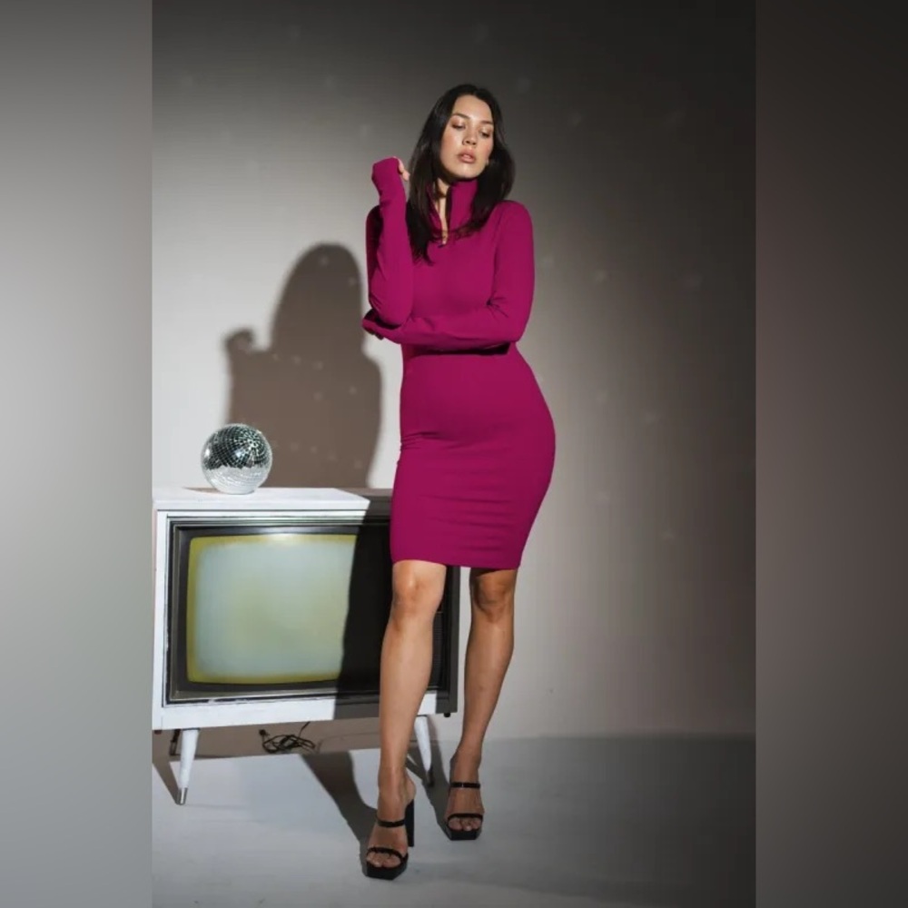 Vitality/Balance Athletica Tati Bodycon Midi Dress Alkaline Pink M